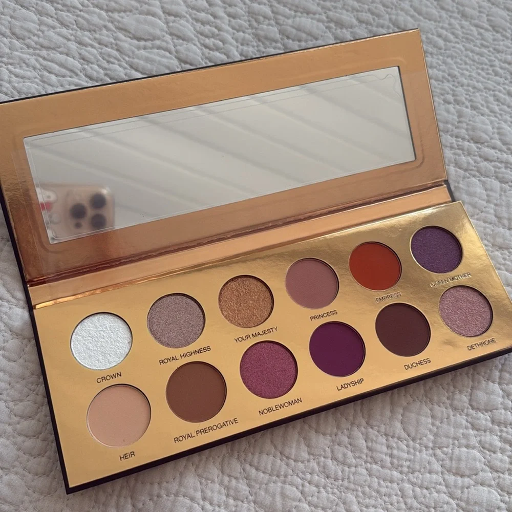 Coloured Raine Queen of Hearts Eyeshadow Palette